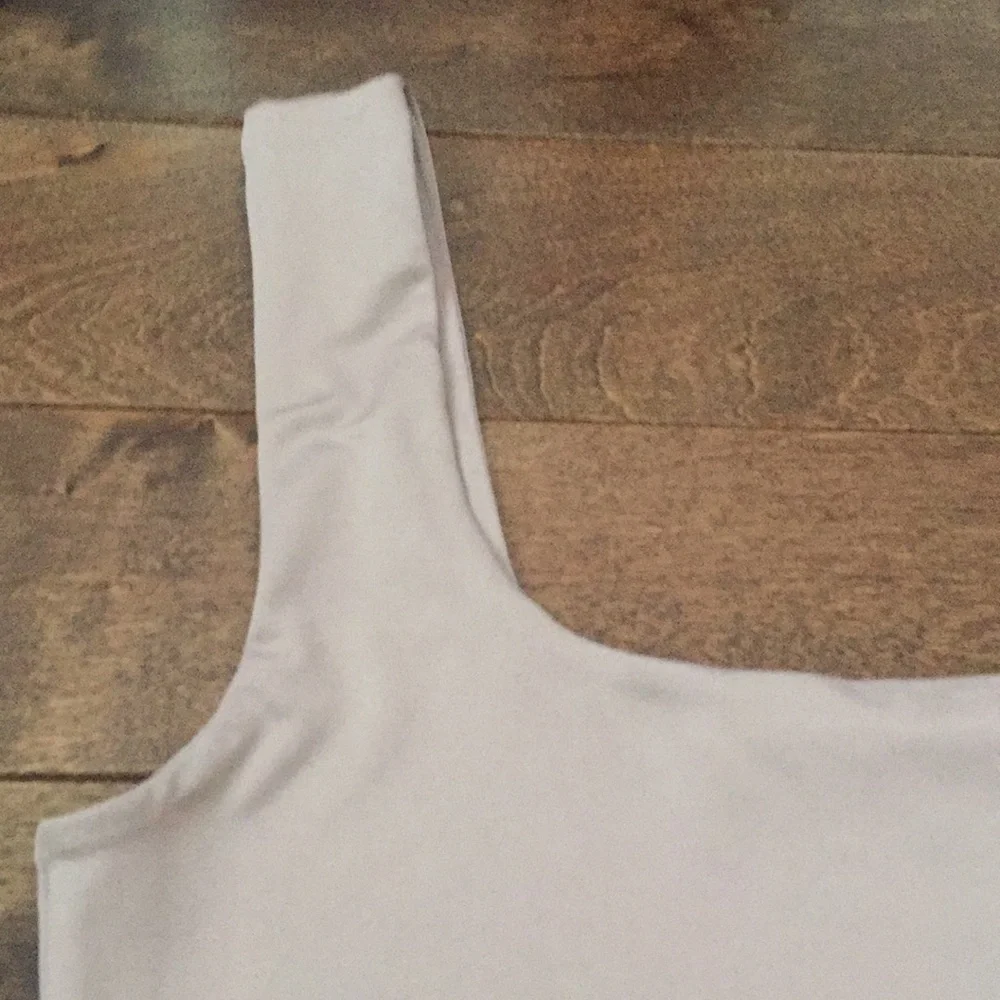 Dynamite Pink Tank Top - Picture 3 of 8